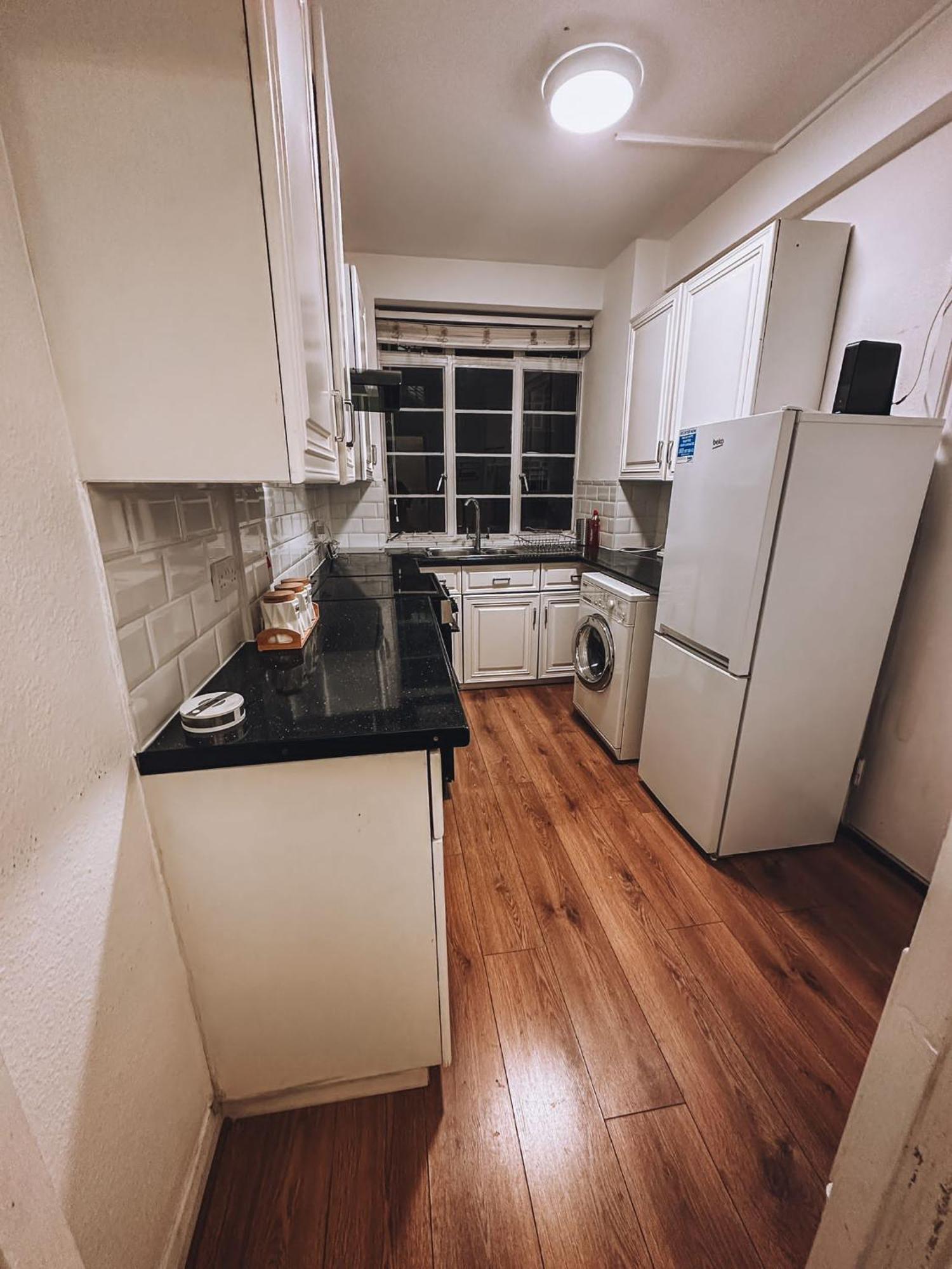 Cosy 2 Bedroom Apartment In Swiss Cottage. Λονδίνο Εξωτερικό φωτογραφία