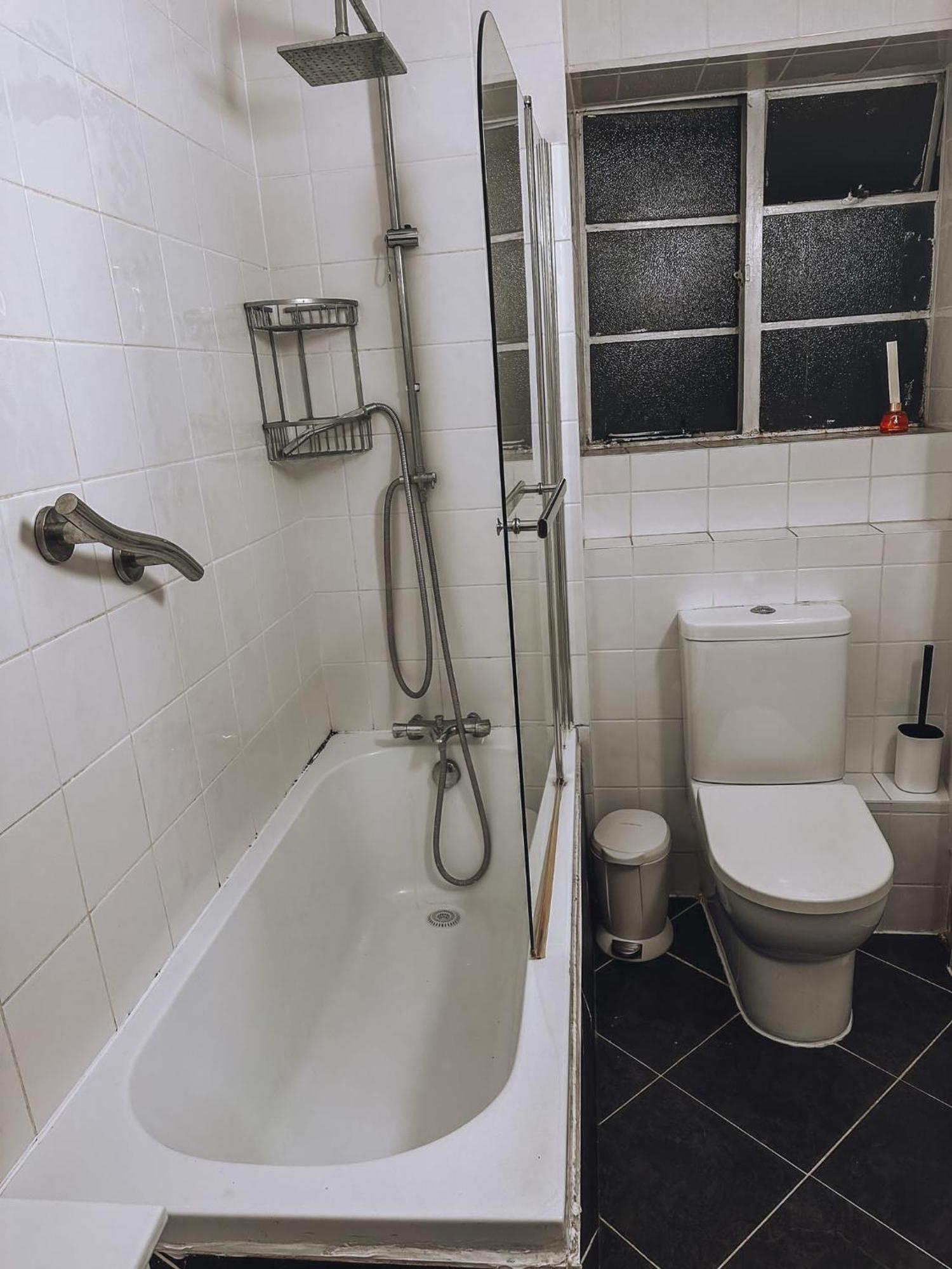 Cosy 2 Bedroom Apartment In Swiss Cottage. Λονδίνο Εξωτερικό φωτογραφία