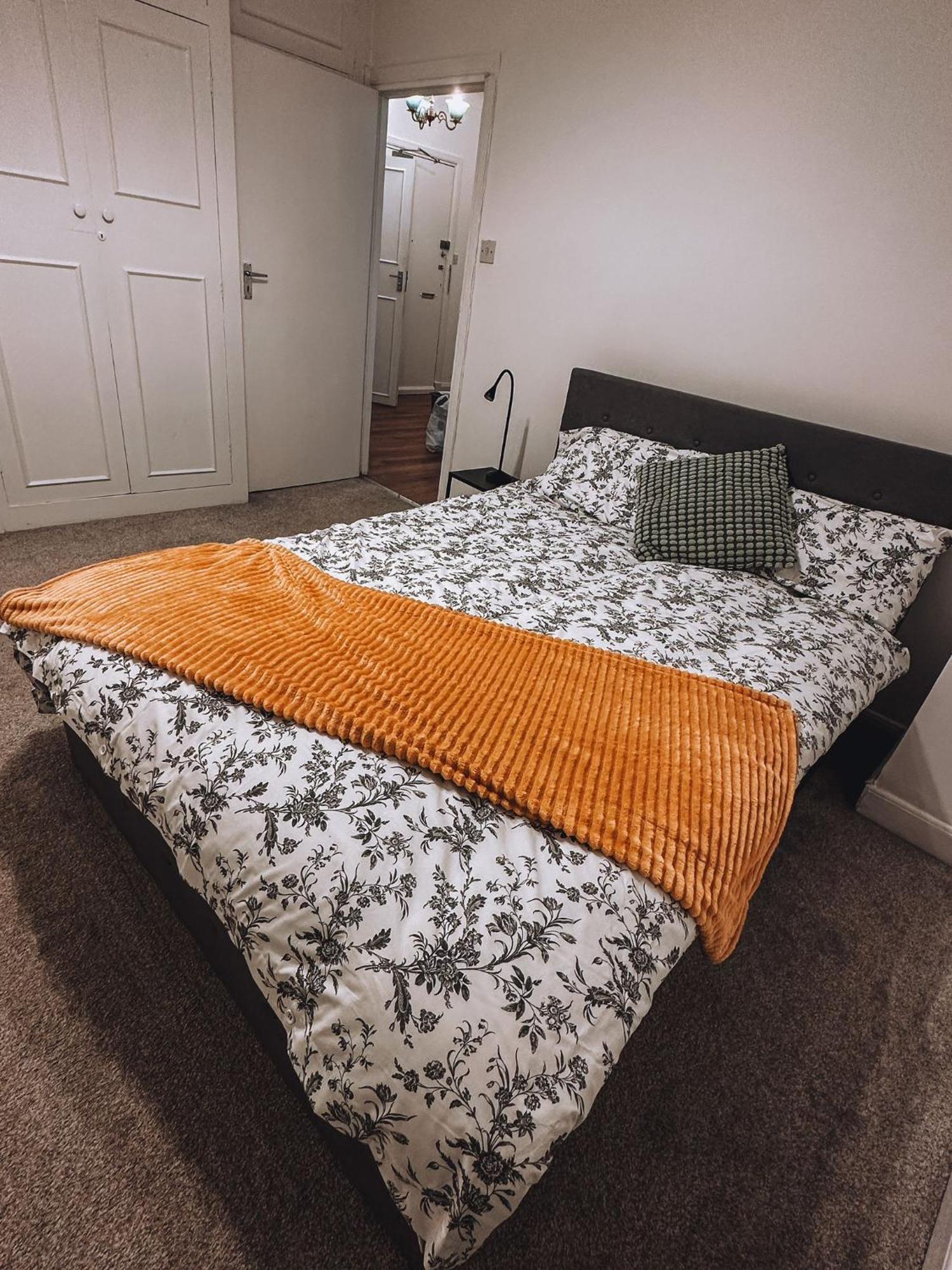 Cosy 2 Bedroom Apartment In Swiss Cottage. Λονδίνο Εξωτερικό φωτογραφία
