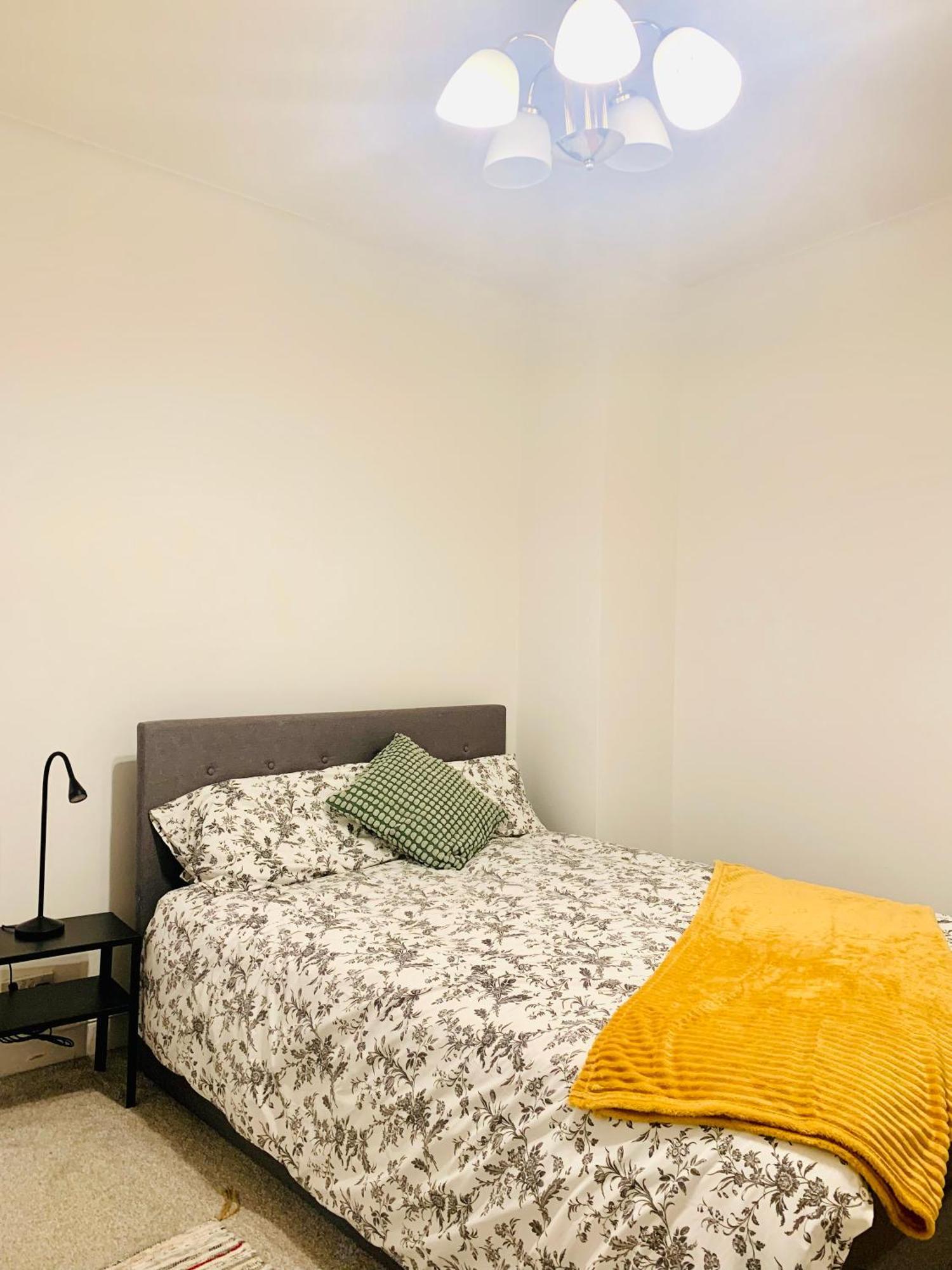 Cosy 2 Bedroom Apartment In Swiss Cottage. Λονδίνο Εξωτερικό φωτογραφία